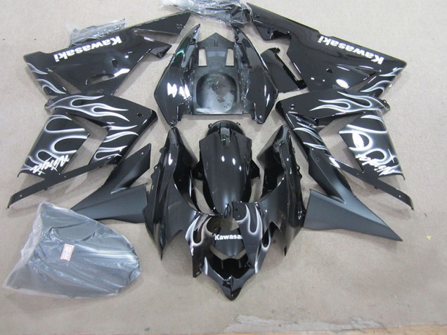 2003-2005 Black with White Flame Kawasaki Ninja ZX10R Fairings